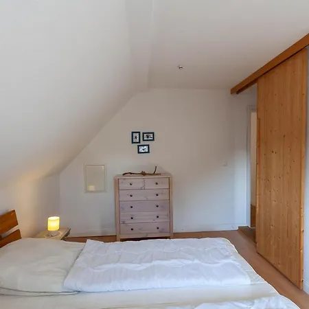 بيت للعطل Lauwenhaus Mit Sauna Und Eingezaeunten Garten *