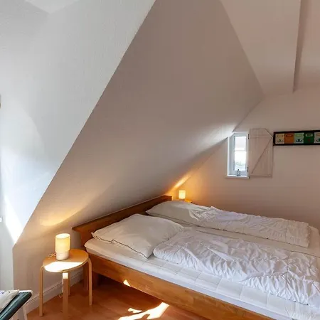 Lauwenhaus Mit Sauna Und Eingezaeunten Garten * برونلاغ