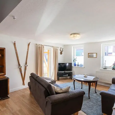 Lauwenhaus Mit Sauna Und Eingezaeunten Garten بيت للعطل *