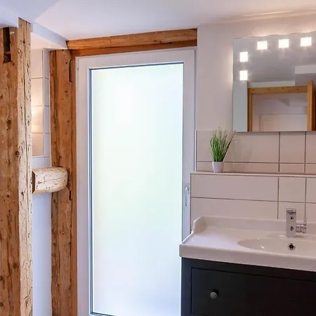 Lauwenhaus Mit Sauna Und Eingezaeunten Garten * برونلاغ