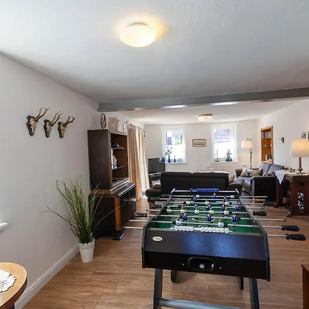 Lauwenhaus Mit Sauna Und Eingezaeunten Garten بيت للعطل برونلاغ