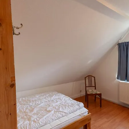 Lauwenhaus Mit Sauna Und Eingezaeunten Garten بيت للعطل *