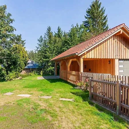 Lauwenhaus Mit Sauna Und Eingezaeunten Garten Holiday home