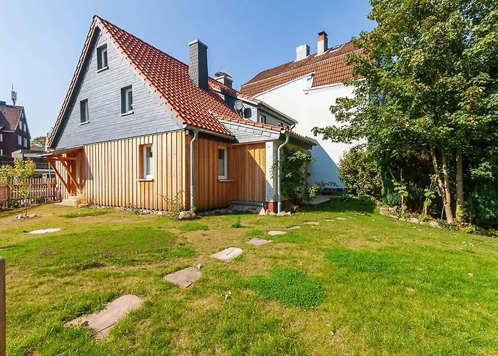 Lauwenhaus Mit Sauna Und Eingezaeunten Garten Tatil Evi