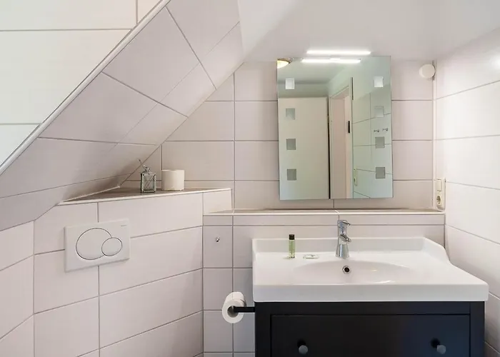 Lauwenhaus Mit Sauna Und Eingezaeunten Garten Tatil Evi *