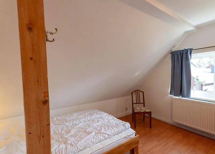 Lauwenhaus Mit Sauna Und Eingezaeunten Garten Tatil Evi *