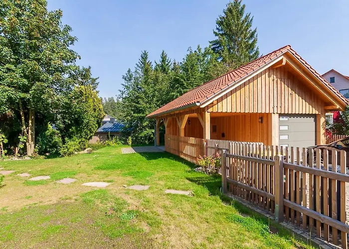 Lauwenhaus Mit Sauna Und Eingezaeunten Garten Tatil Evi